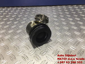 KLIP klipnjača Audi A4 2,0 TDI 2010. CAG 105 kW