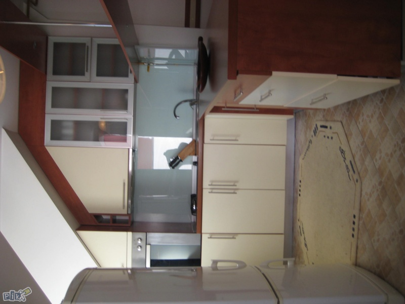 stan dobrinja 1 , lukavica 80m2 066/627-124 13