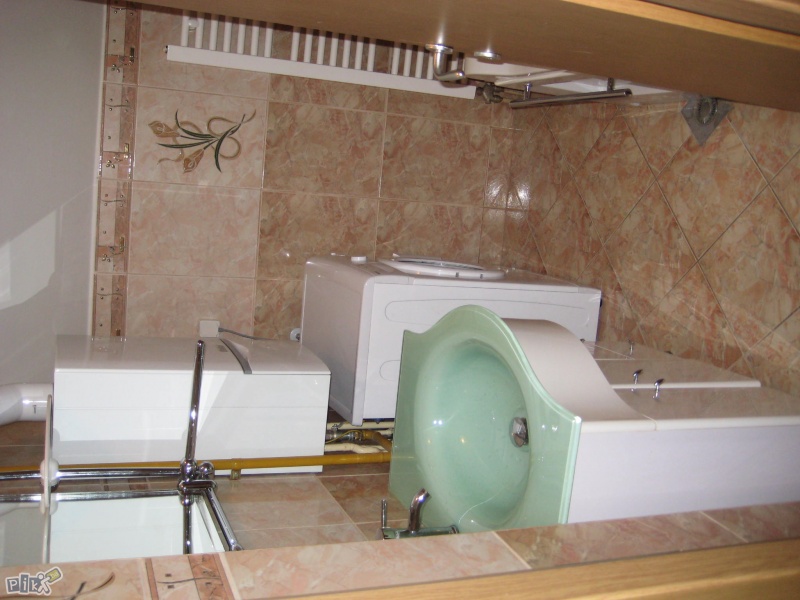 stan dobrinja 1 , lukavica 80m2 066/627-124 10