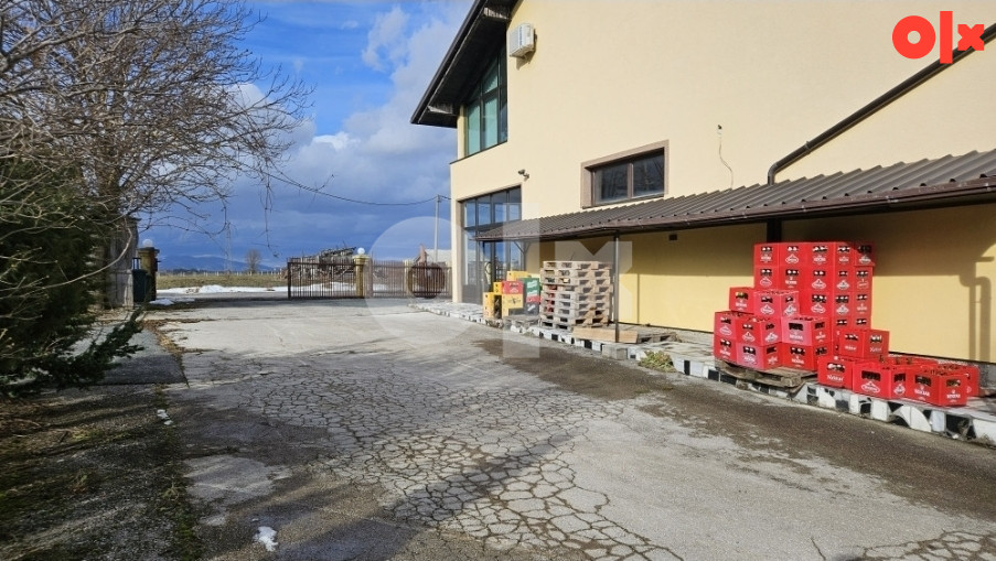 Poslovni prostor Bosanski Petrovac 3