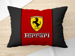 Foto Auto Jastuk Ferrari