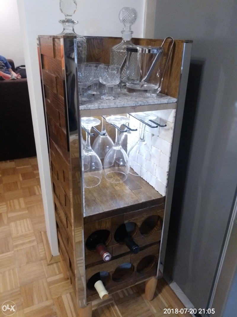 POLICA ZA PIĆE (MINI BAR)