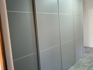 Americki plakar, klizni plakari, ugradbeni