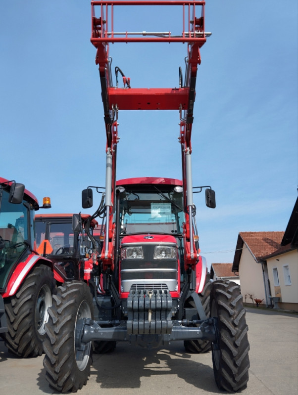Mahindra 6060 utovarivac MT01