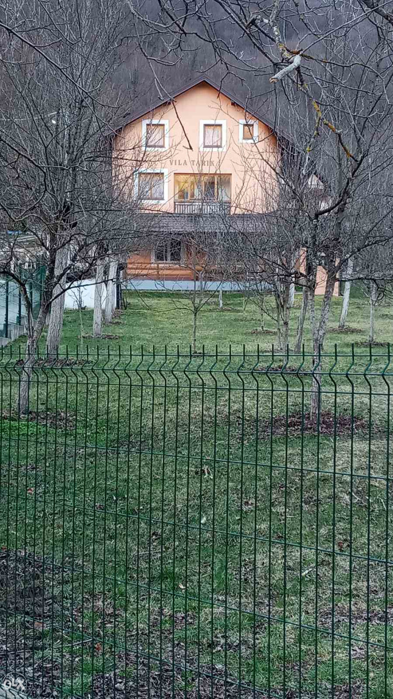 Na prodaju i izdavanje   vikendica kuca Boracko jezero  062841206