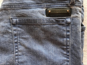 BURBERRY MUŠKE FARMERKE 34-32