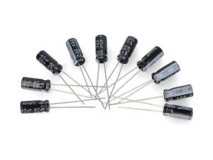 Kondenzator elektrolitski 220MF 25V 105C 10KOM 000872