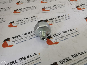 Senzor pritiska ulja KOMATSU YANMAR KUBOTA 6732-81-3140