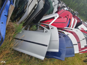 Golf 4 vrata hauba sajba blatobran gepek far DIJELOVI