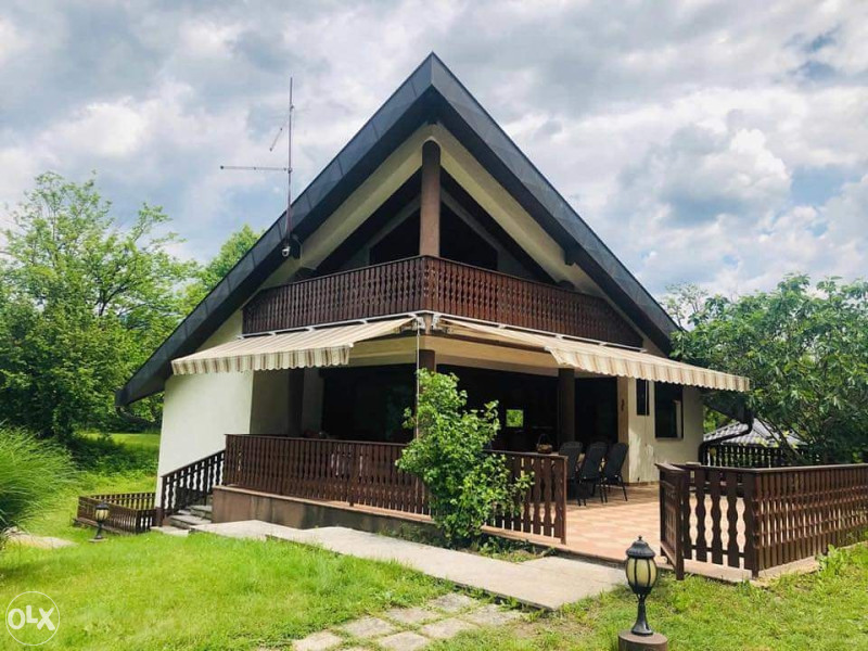 VILA UNA ROYAL S BAZENOM NA OTOKU 2