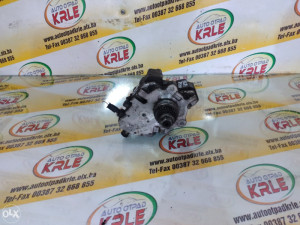 Bos bosch pumpa B klasa 2.0 CDI A6400700601 KRLE 48935