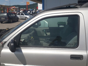 Vrata prednja lijeva land rover freelander 2000g