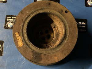 Remenica radilice bmw 3.0 2.5 dizel m57 530 525 330 x5 e39 e46