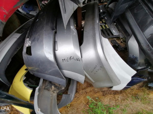 Opel Astra H karavan DIJELOVI branik djelovi gepek