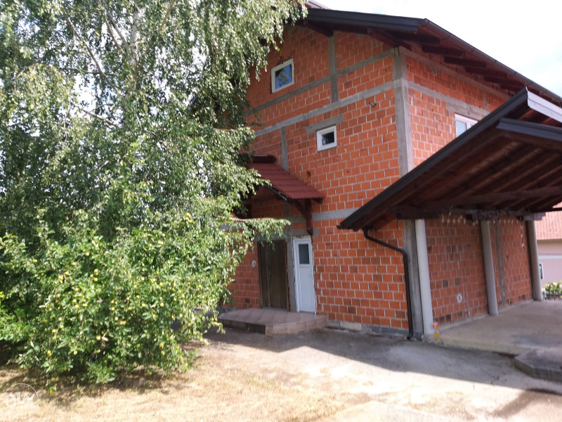 Vikend kuća u Slatini - 180 m2 13