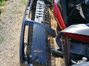 Audi A4 B7 BRANIK dijelovi djelovi hauba far