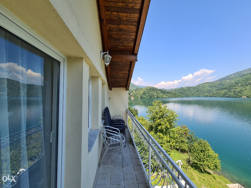 Sniženo! kuća sa plažom Jablaničko jezero 19