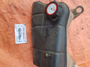 FORD MONDEO 2005god. BOCA HLADNJAKA VODE