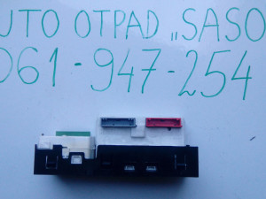 Centralni Ekran Laguna 2 8200002604