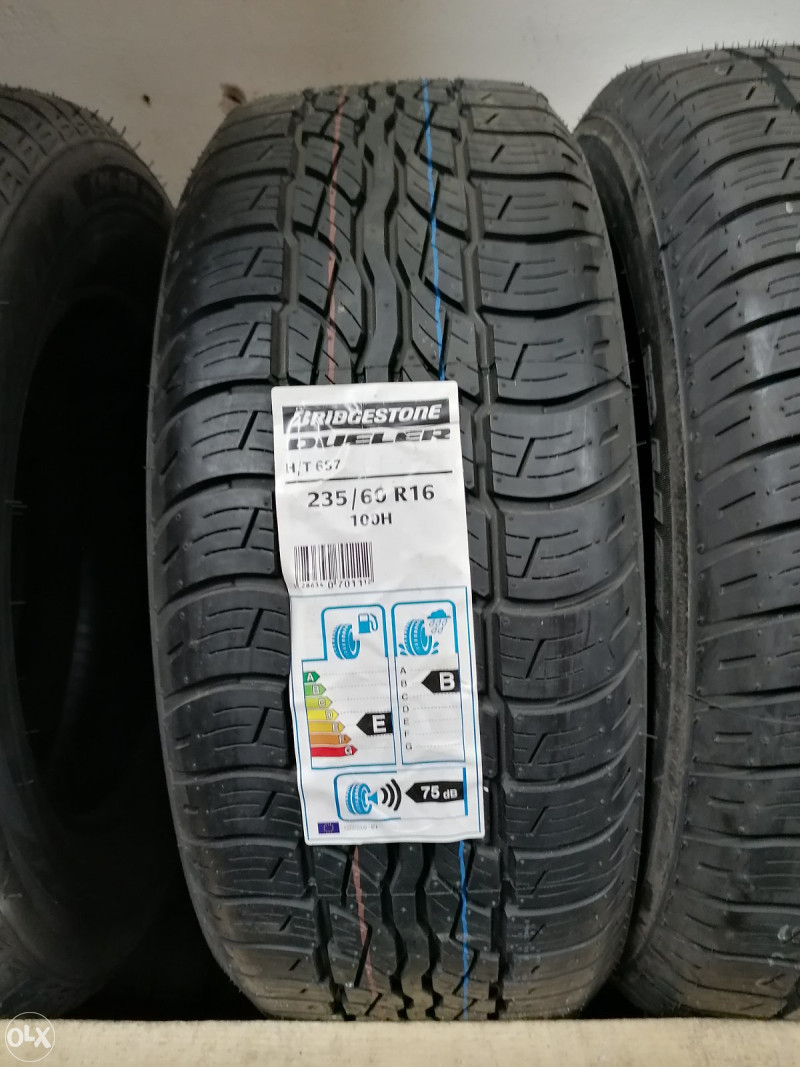 235/60 R16 Bridgestone Dueler 687