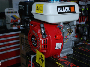 UGRADBENI BENZIN MOTOR ZA FREZU VIBRO PLOCU BLACK 7.5 KS