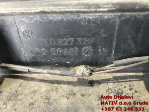 Lajsna zadnje haube VW Transporter T5 2009-2015