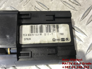 Prekidač SVJETALA VW Transporter T5 2009-2015