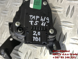 Papučica gasa VW Transporter T5 2,0 TDI 2011