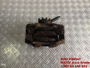 Klješta PREDNJA DESNA Peugeot 3008 2011 1,6 HDi