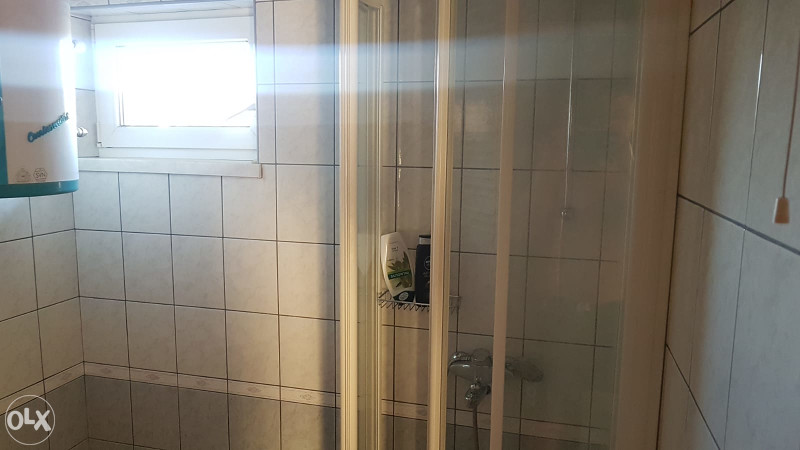Trosoban stan u centru 11