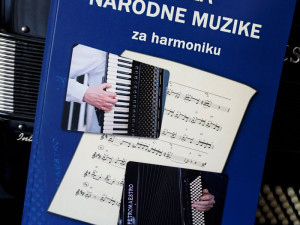 Knjiga "Škola narodne muzike za harmoniku" reizdanje