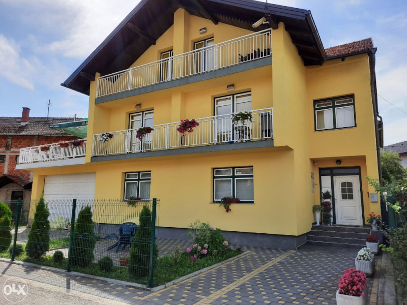 Stambeno poslovna zgrada / kuća Sanski Most