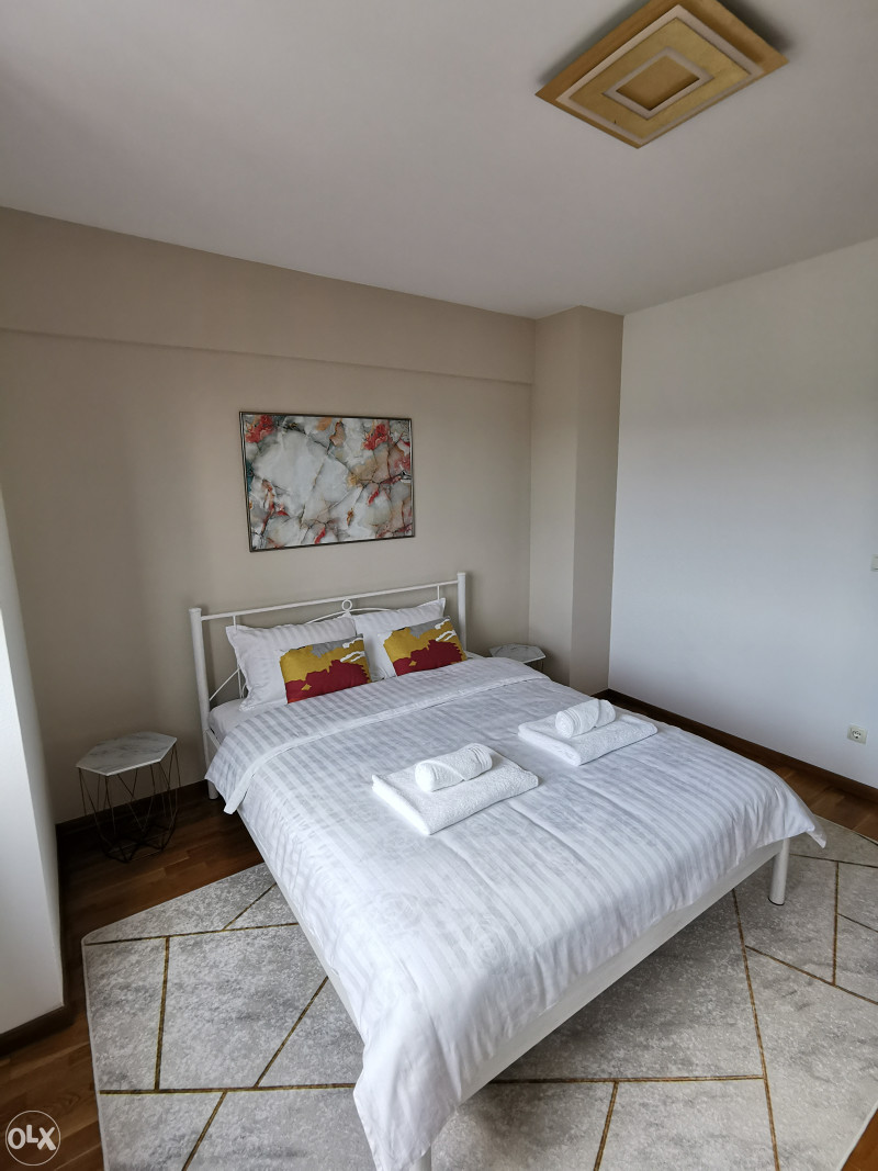Luksuzni apartman sa parkingom u zgradi Mellain stan na dan Tuzla 17