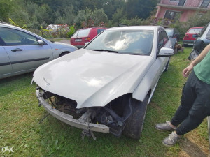 Mercedes E klasa W212 AMG line dijelovi djelovi
