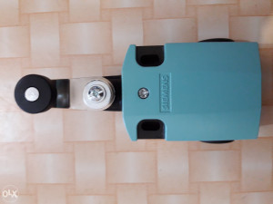KRAJNJI PREKIDAČ SIEMENS 3SE5112-0BH01 1NO 1NC
