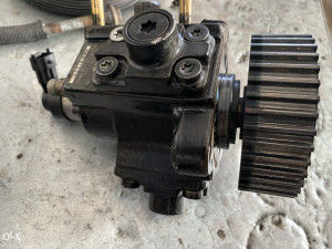 PUMPA OD GORIVA OPEL ASTRA H GTC 1.9CDTI 110KW