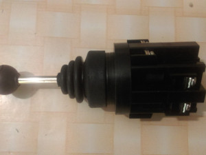 DŽOJSTIK - PALICA ZA KOMANDU YC-CS 4 POZICIJE POVRAT