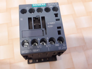 SKLOPNIK SIEMENS 3RT2017-1BB41 5,5kW 24V DC