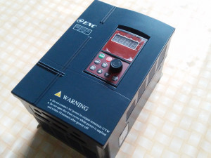 FREKVENTNI REGULATOR - INVERTOR 7,5kW ZA 3F - MOTOR