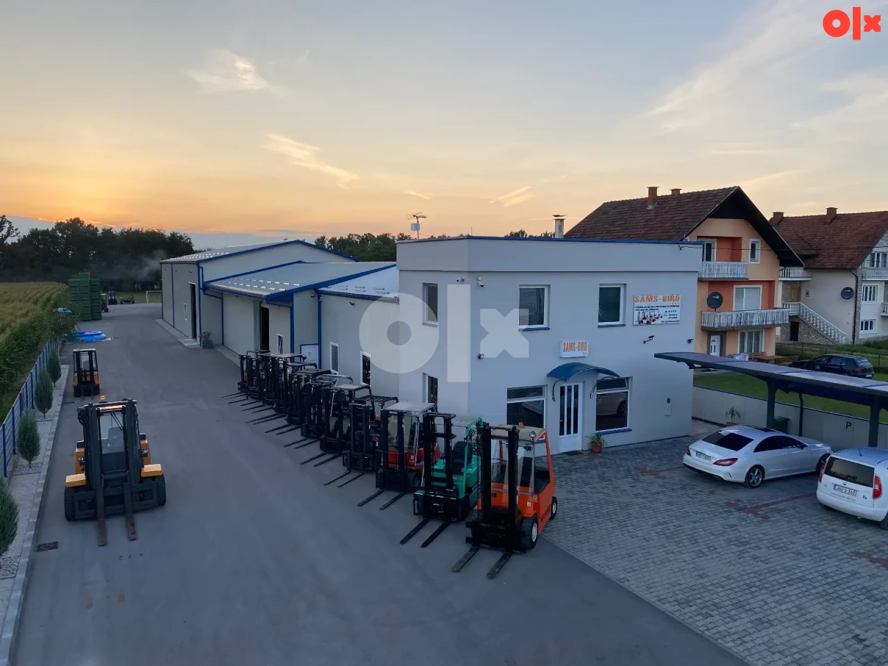 Poslovni Objekat 23
