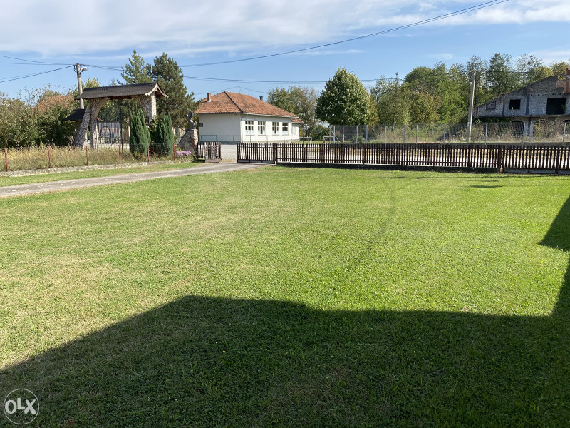Prodaje se kuća 6