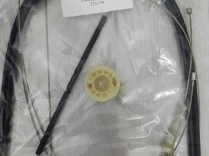 PODIZAC STAKLA VW GOLF 5 MODEL 4 VRATA PREDNJI 062/266-