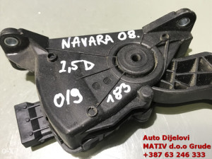 Papučica gasa Nissan Navara 2,5 DCi 2006 18002 EB400