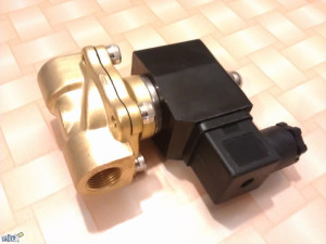 ELEKTROMAGNETNI VENTIL 2W160-10  3/8" 220V NZ