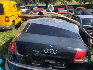 AUDI A8 2003 dijelovi djelovi u dijelovima