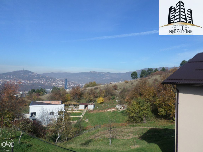 Vraca , mala kuca sa pogledom na grad, prodaja! 2