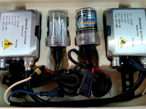 Komplet xenoni 9006 HB4 8000K
