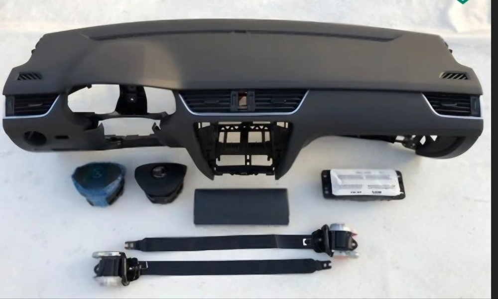 Skoda octavia a7 instrument tabla airbag pojasevi original