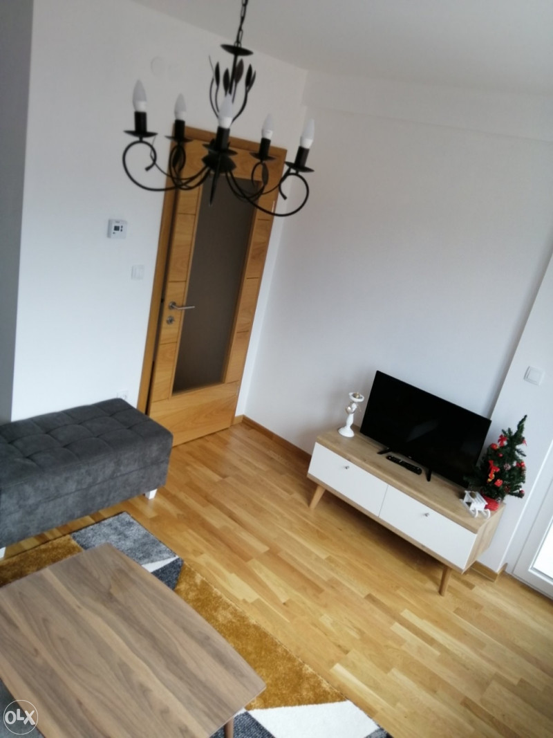 Stan na Dan Pale, Apartman "Pahulja" preko puta svadbenog salona 2