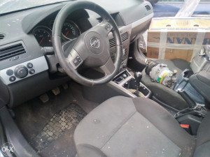 Opel astra h 1.7 74 kw 2004 godina DIJELOVI